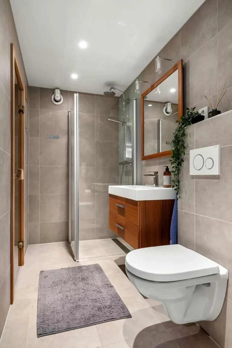 How To Choose The Right Shower Mat?